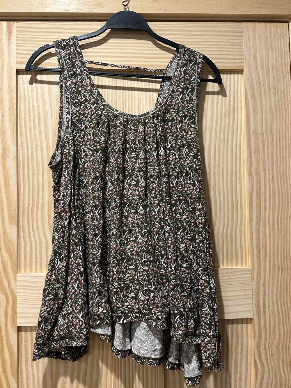 Natural Life Women’s Floral Sleeveless Tank Top